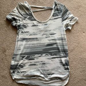 Lole scoop neck shirt